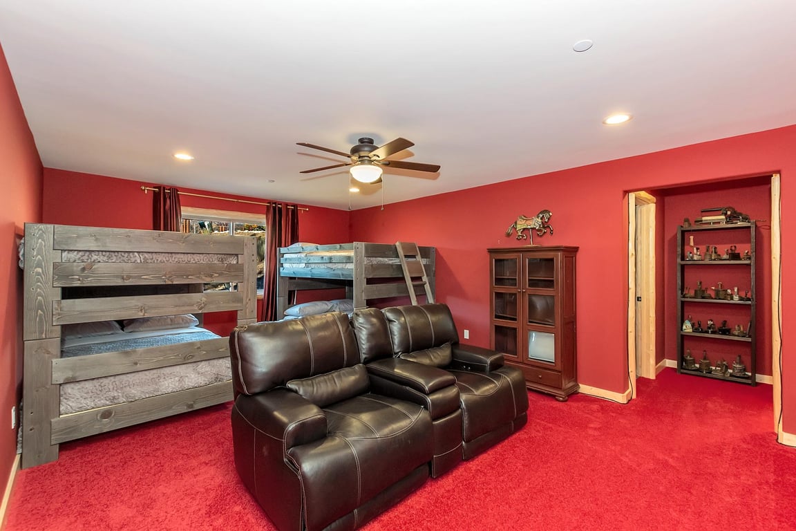 Cabin Image 43