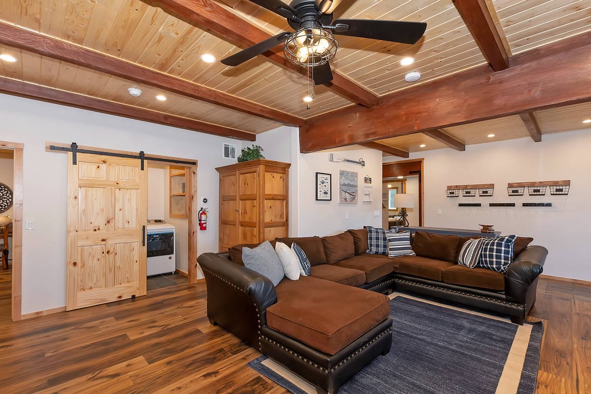 Cabin Image 37