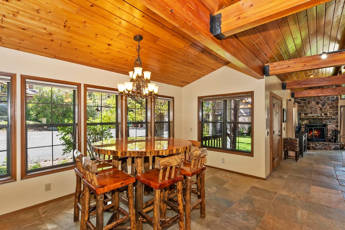 Cabin Image 15