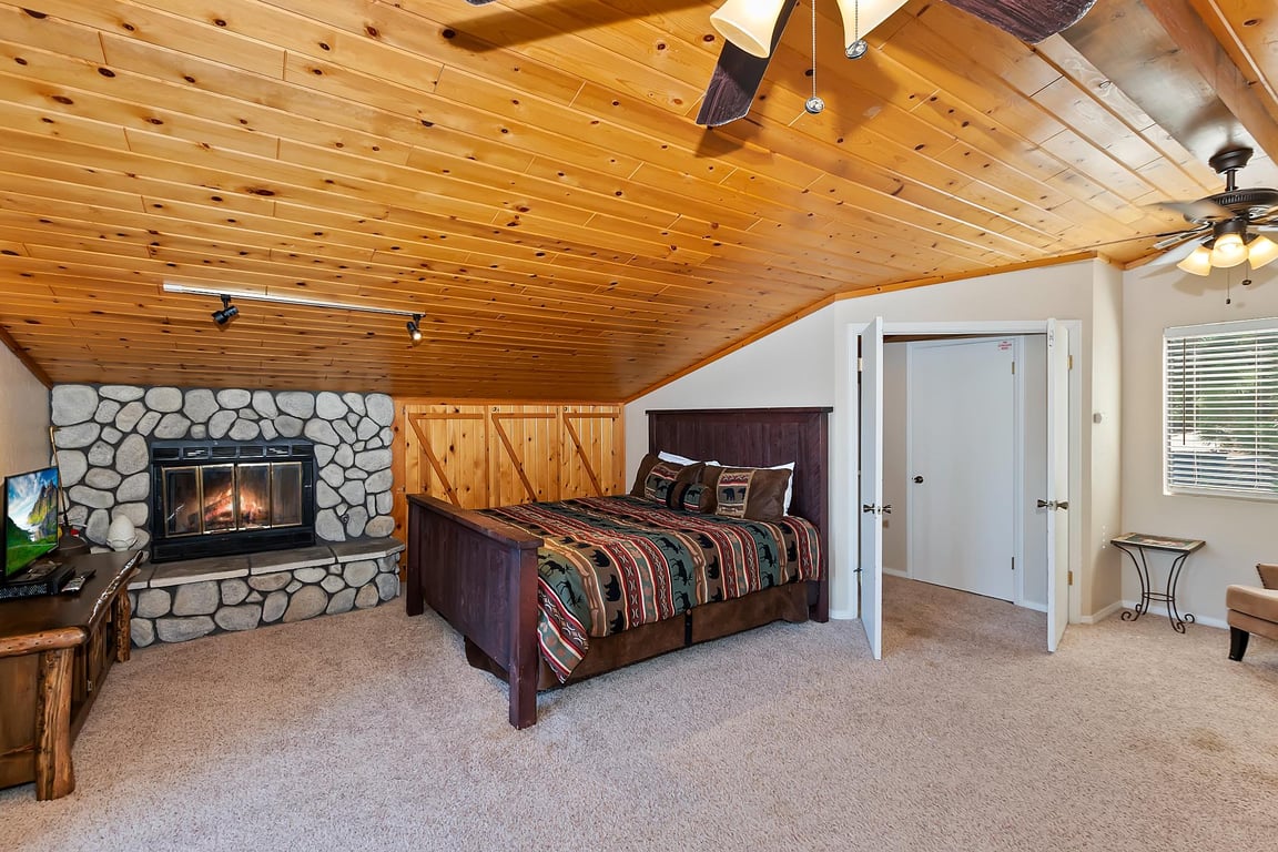 Cabin Image 23