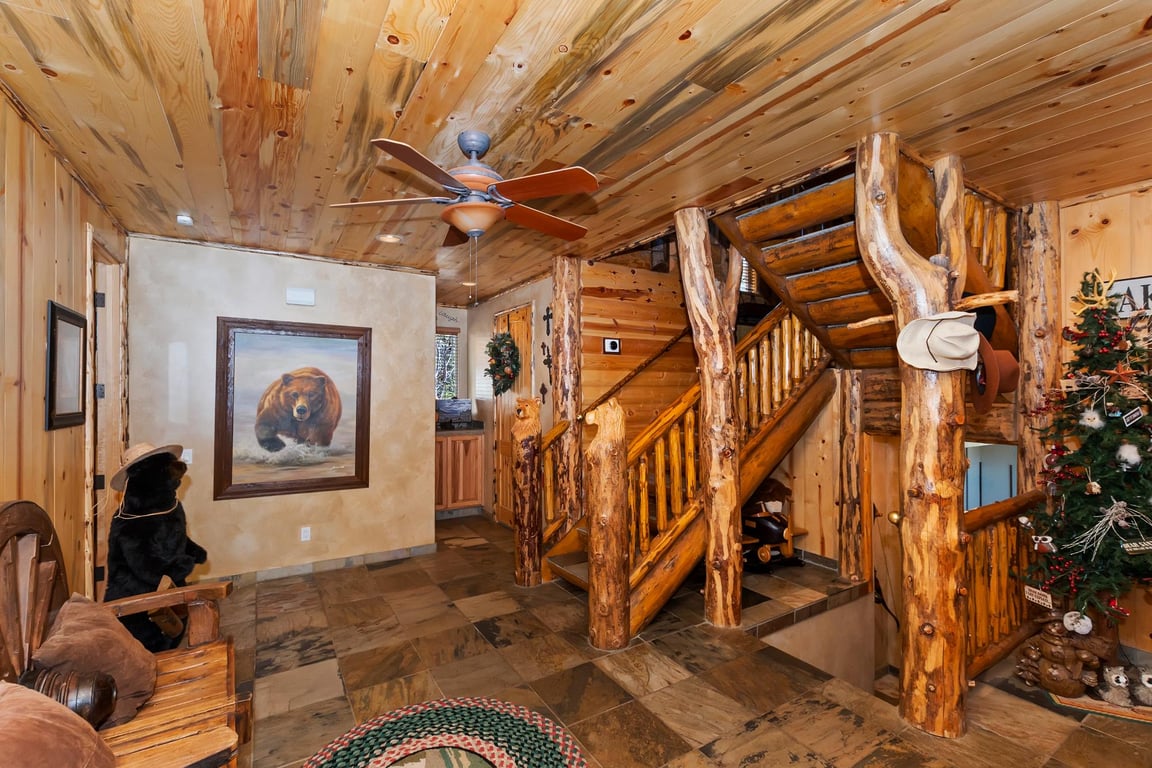 Cabin Image 8