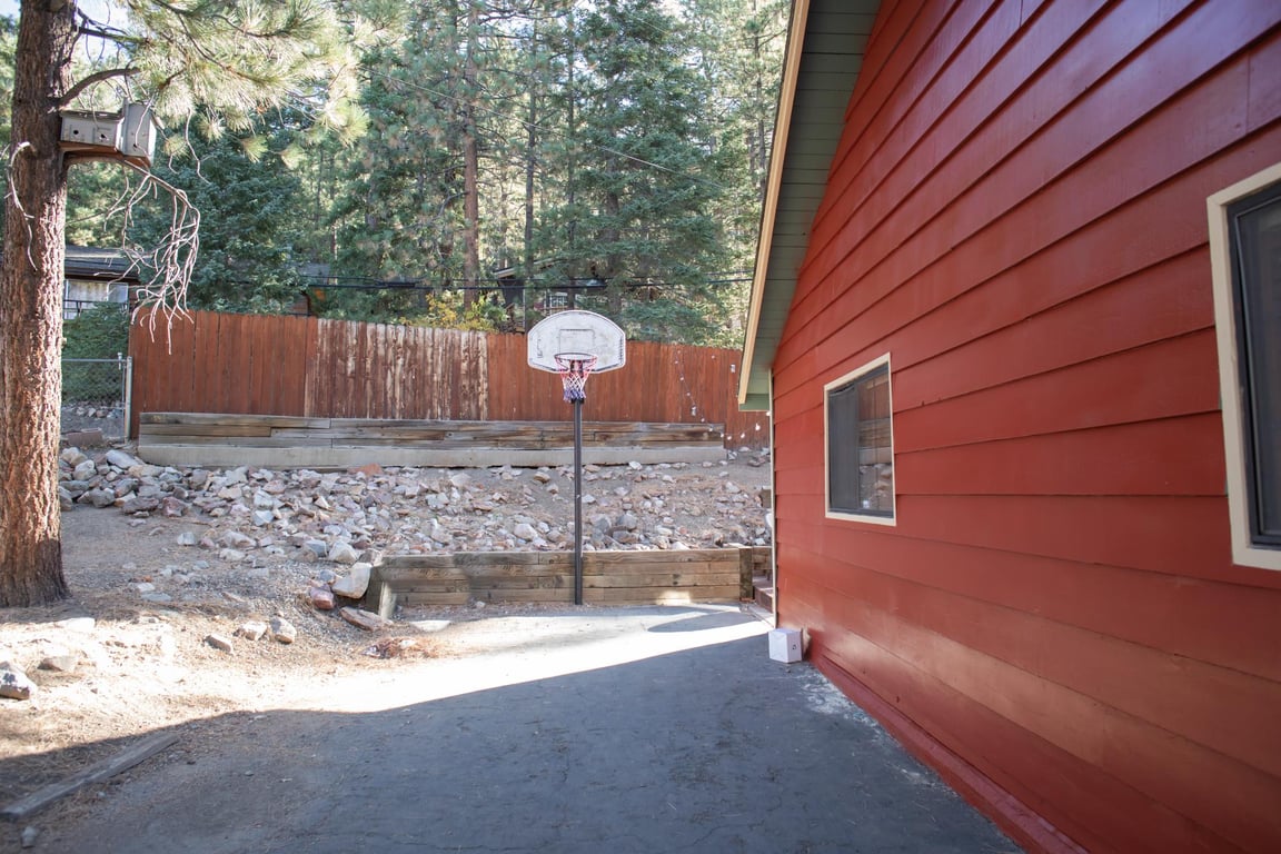 Cabin Image 32