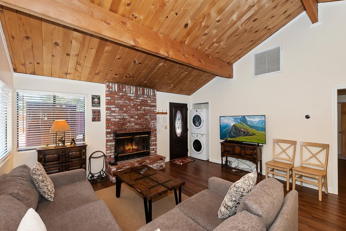 Big Bear Cabin - HiddenPines - 0002