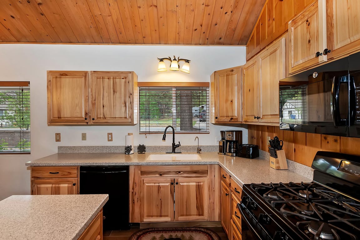 Cabin Image 14