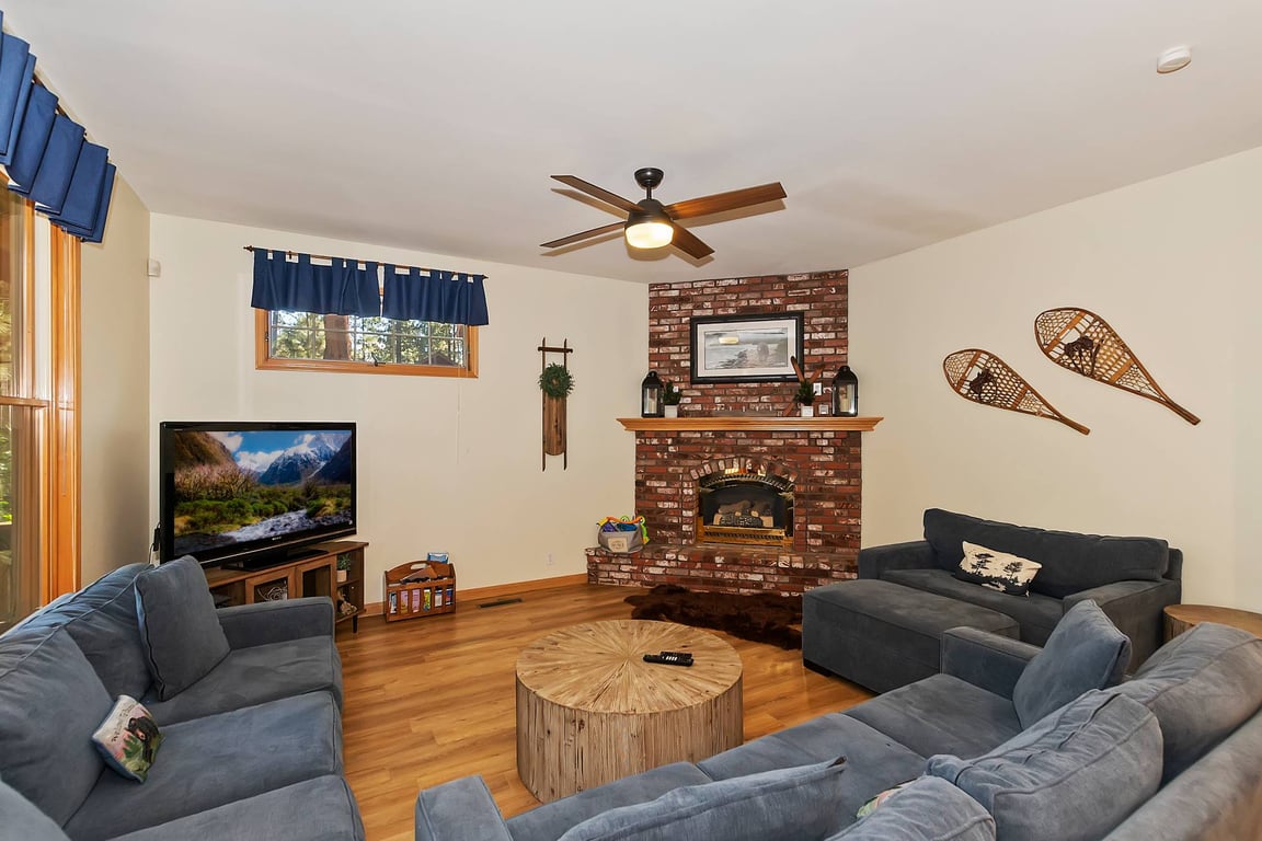 Cabin Image 12