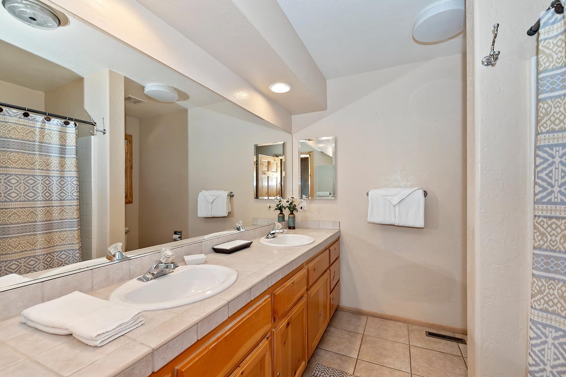 Cabin Image 19