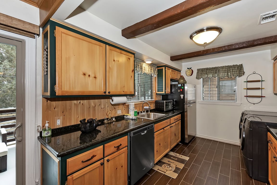 Cabin Image 8