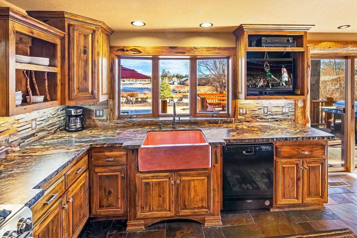 Cabin Image 18