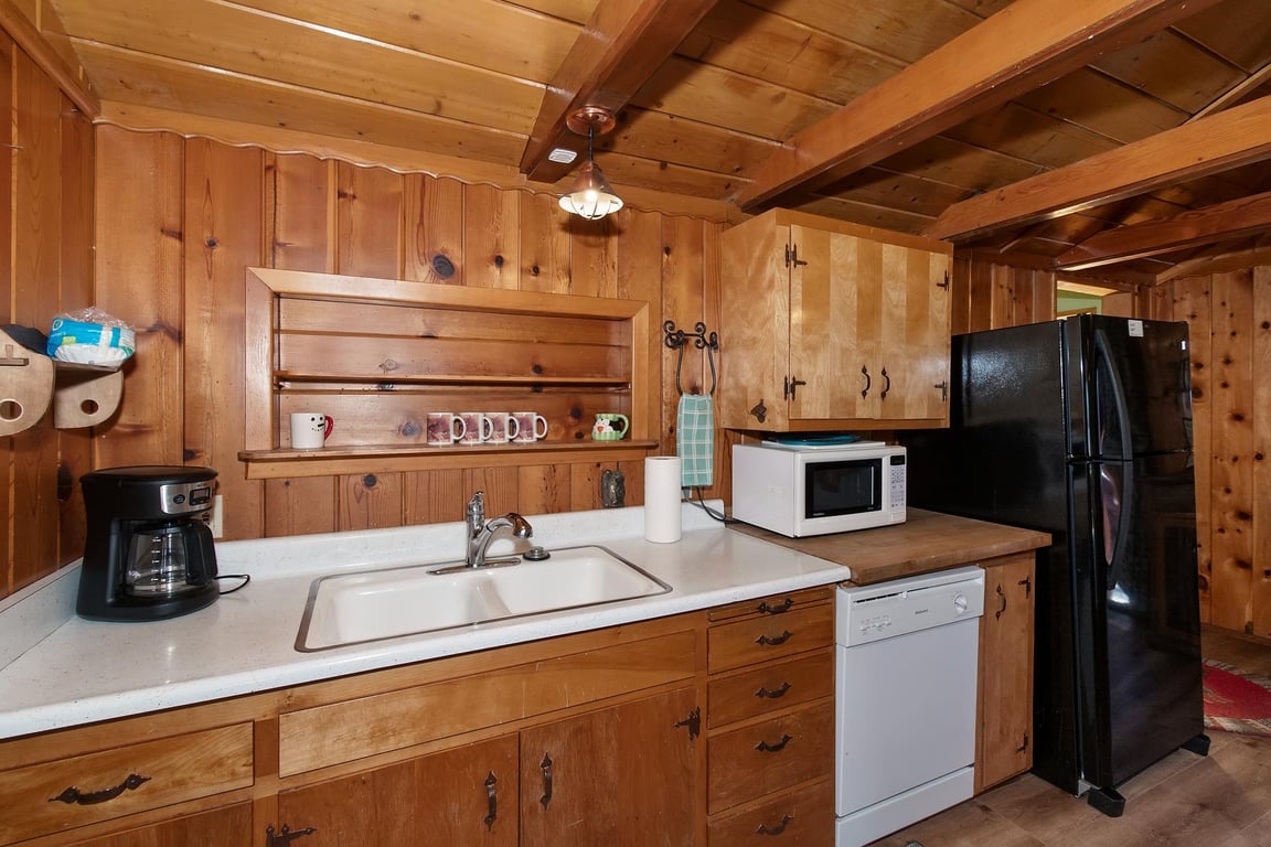 Cabin Image 11