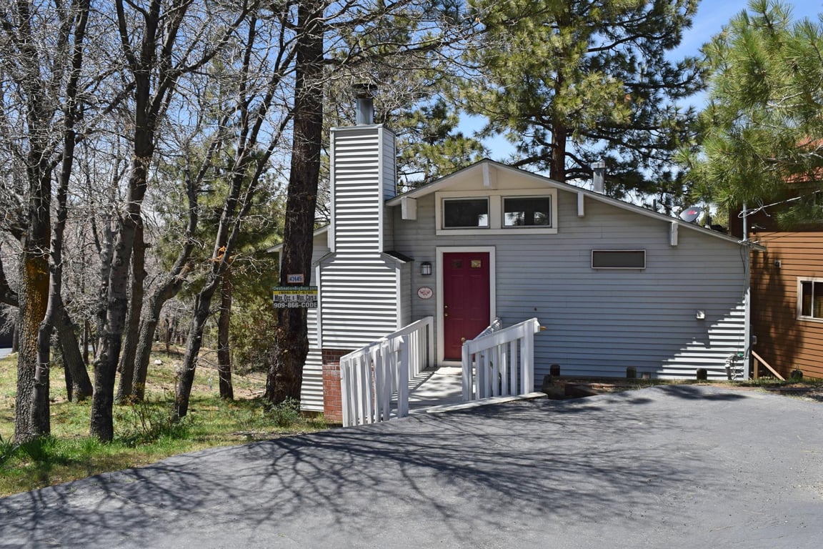 Cabin Image 4