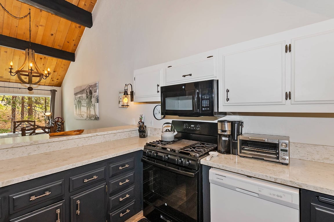 Cabin Image 19