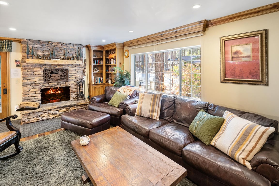 Cabin Image 8