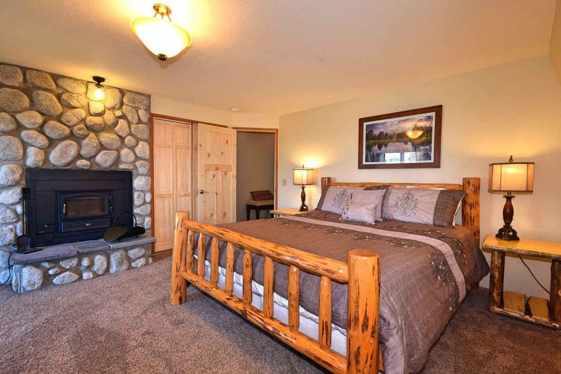 Cabin Image 15
