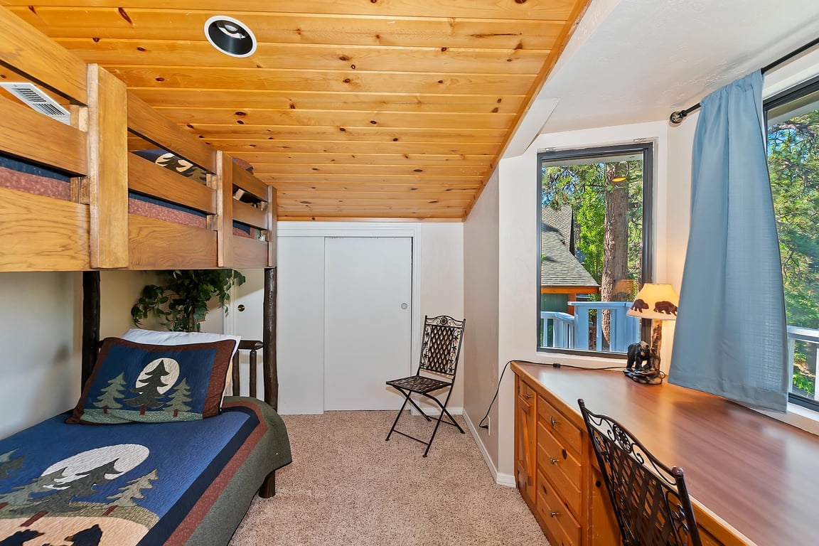 Cabin Image 25