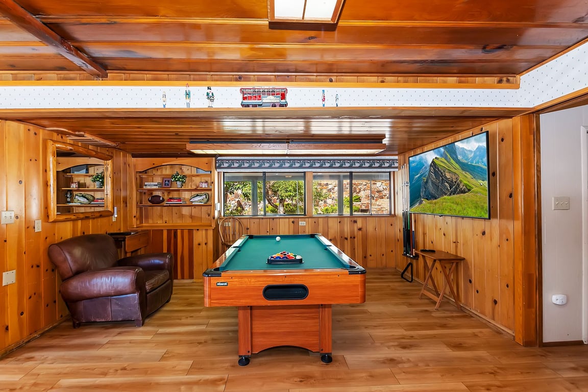 Cabin Image 9