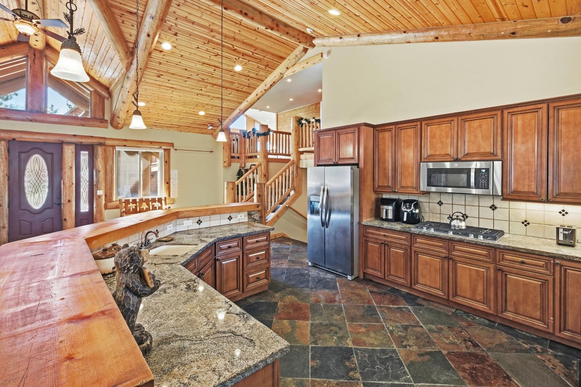 Cabin Image 17