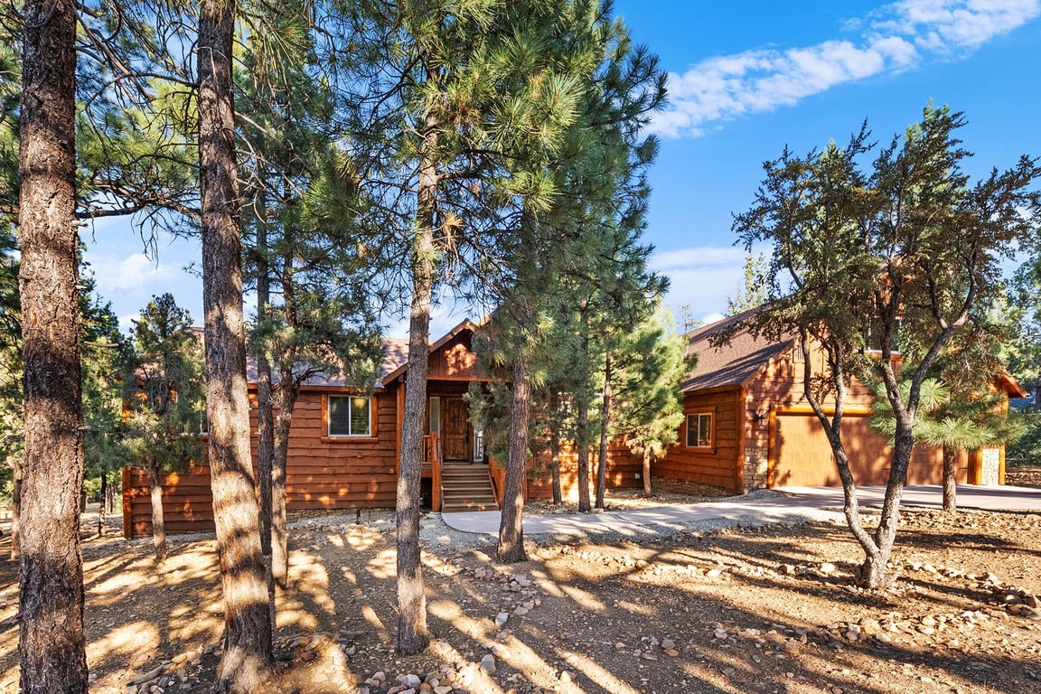 Stardust Lodge