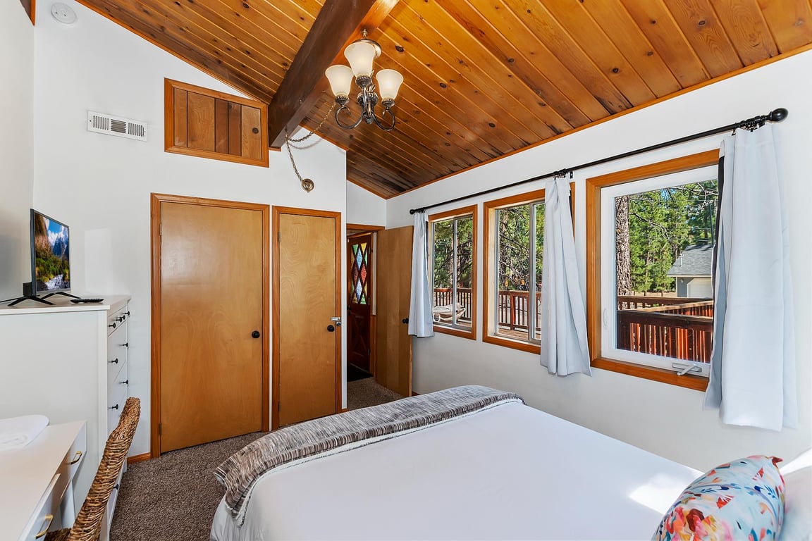 Cabin Image 31