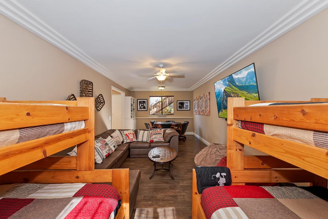 Cabin Image 35