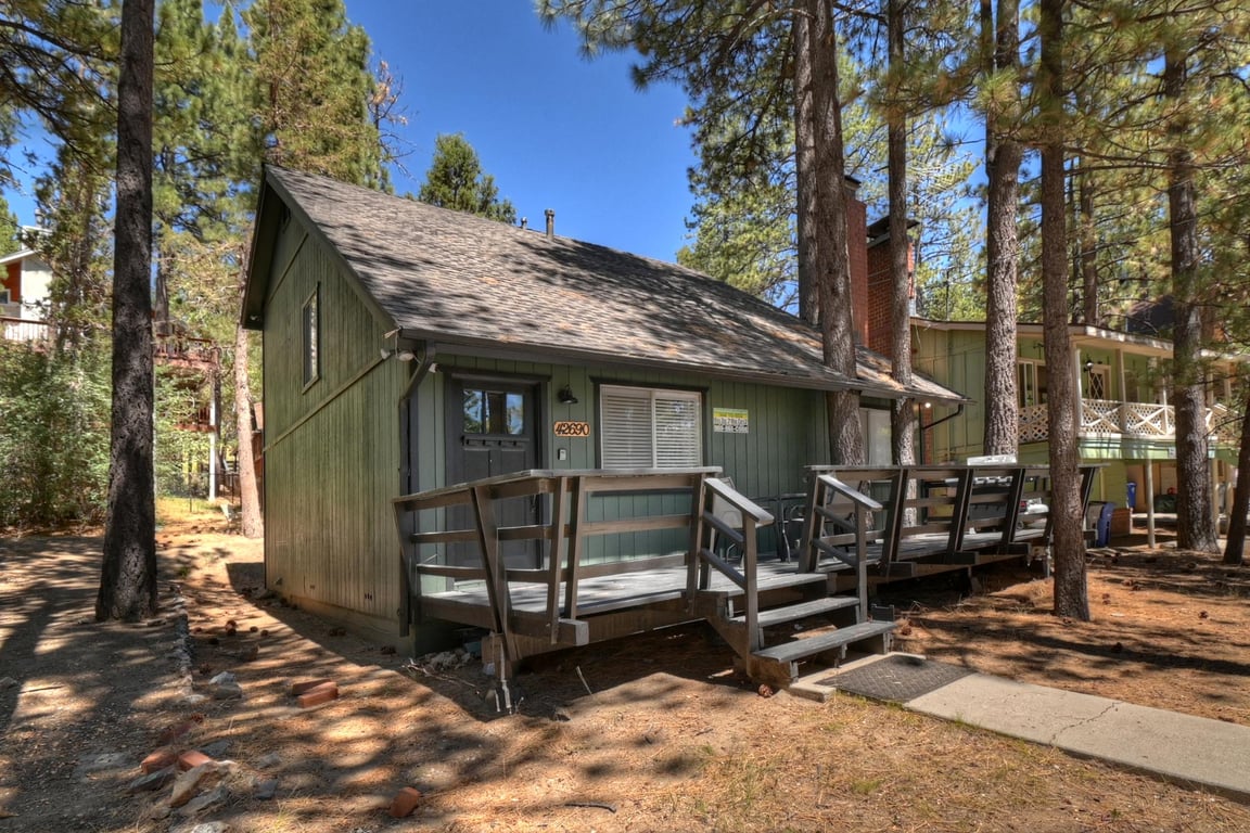 Big Bear Cabin - RevlandsCozyCabin - 0005