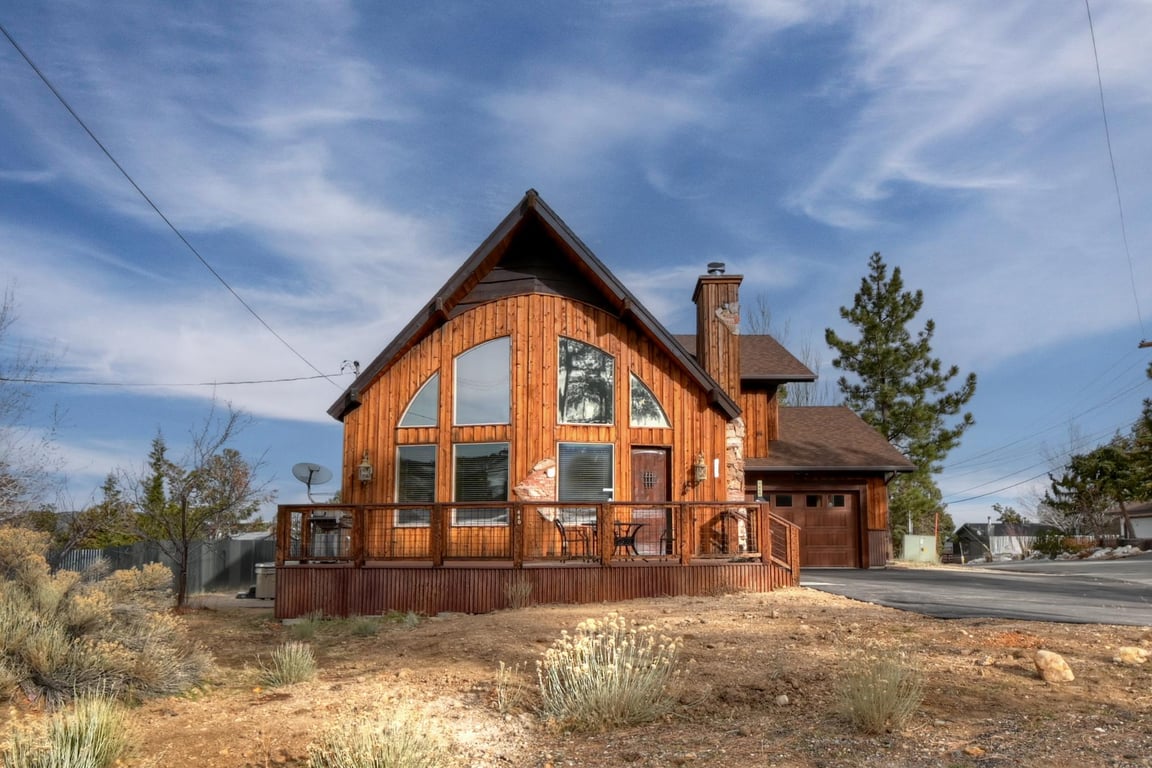 Big Bear Cabin - HowlingWolfLodge - 0001