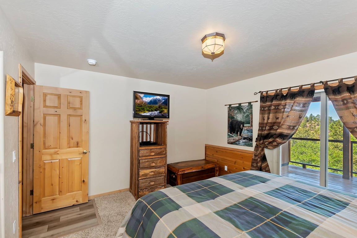 Cabin Image 40