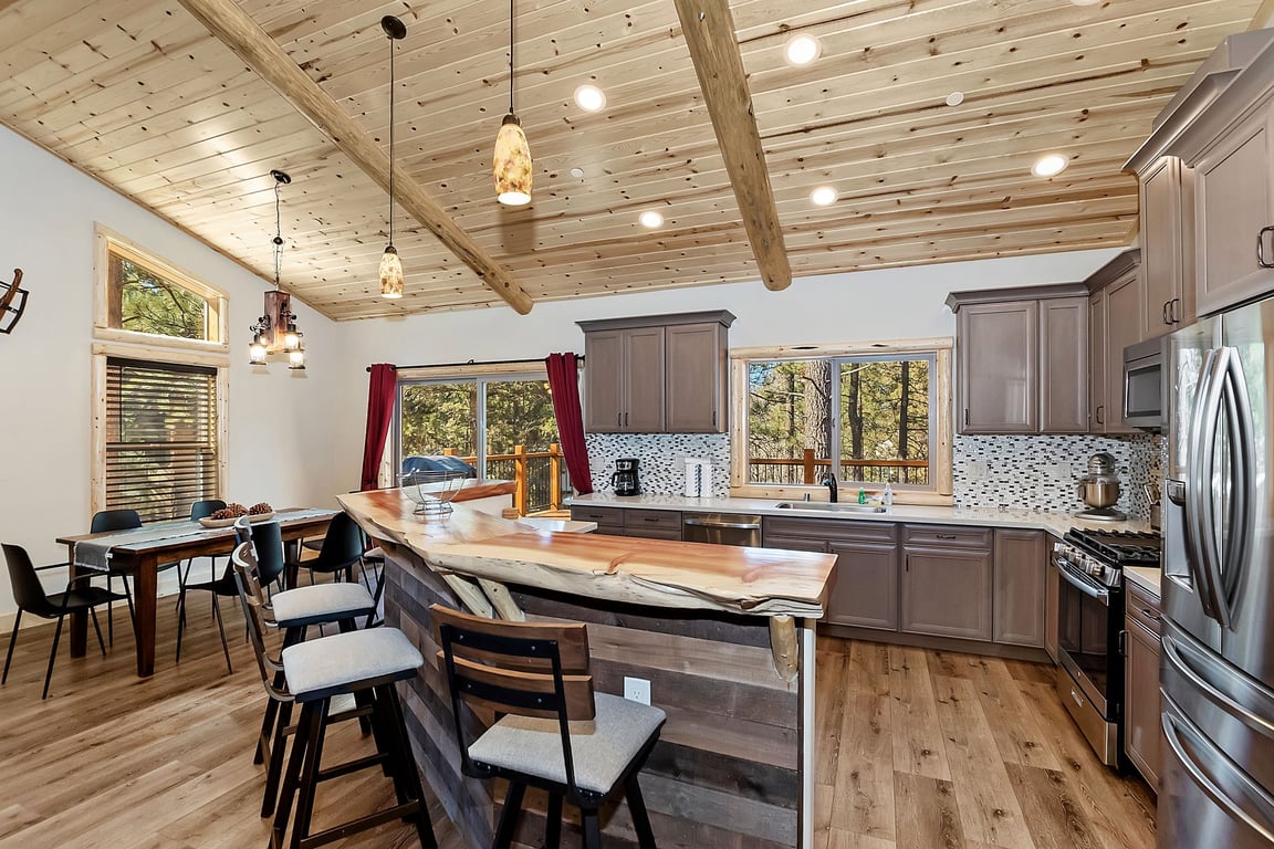 Cabin Image 13