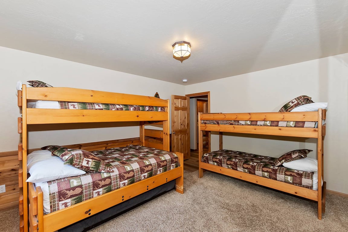 Cabin Image 42