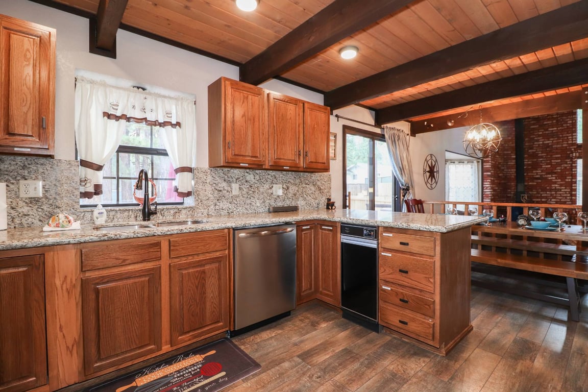 Cabin Image 8