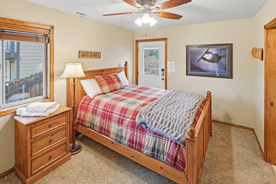Cabin Image 54