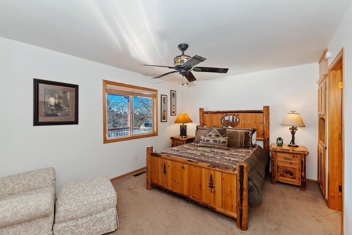Cabin Image 16
