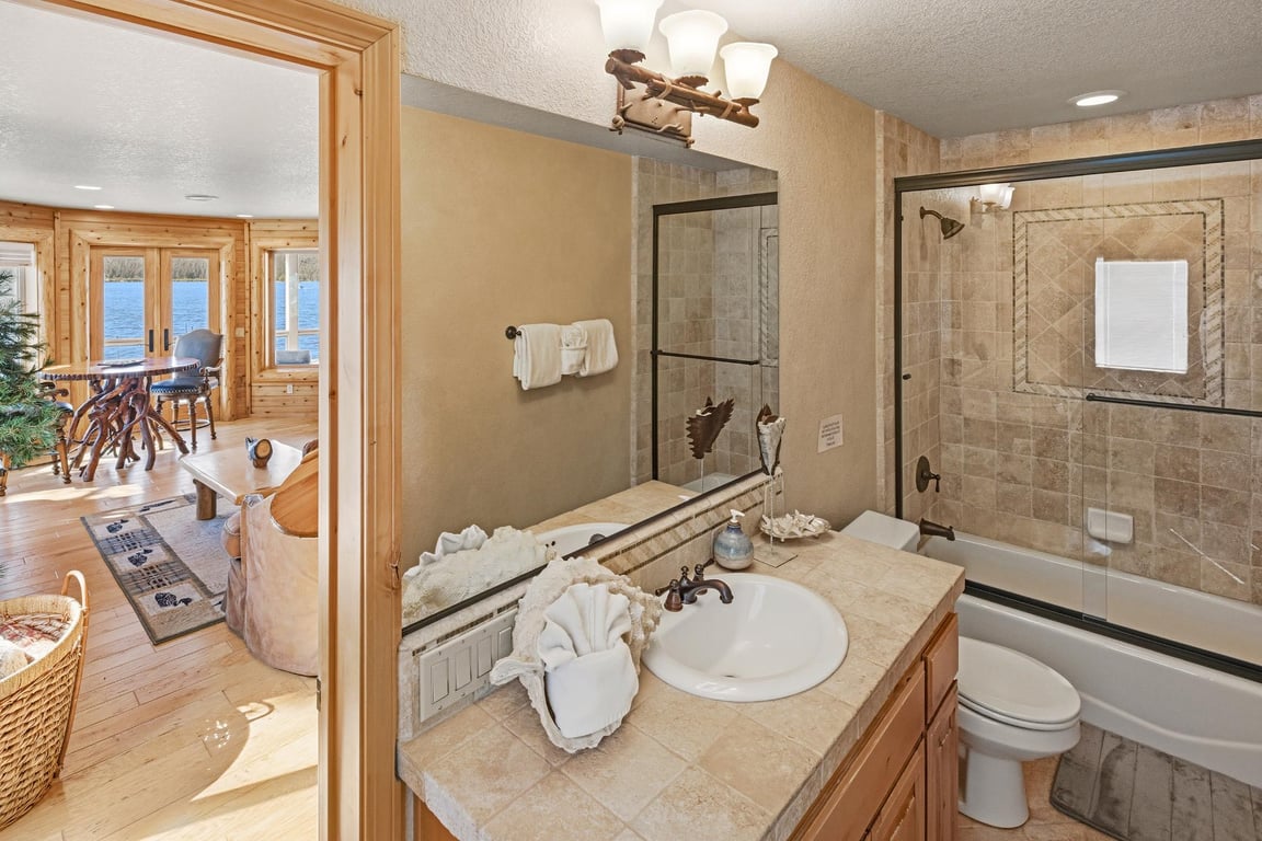 Cabin Image 80