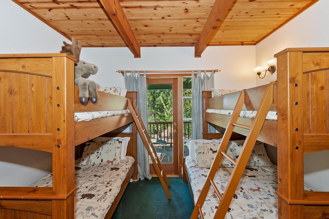 Cabin Image 33