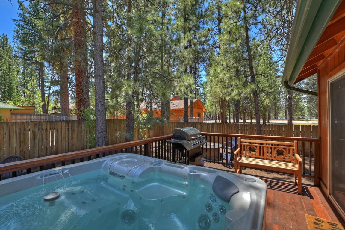 Big Bear Cabin - Freddy'sLakeHouse - 0004