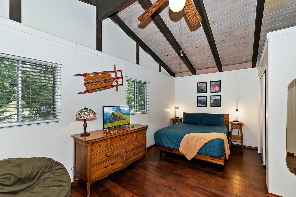 Cabin Image 14