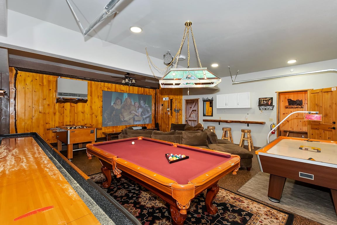 Cabin Image 36