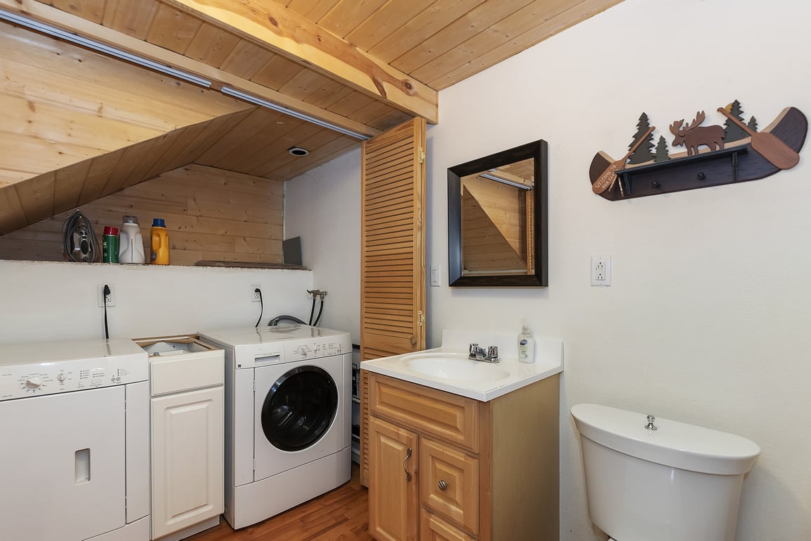 Cabin Image 12