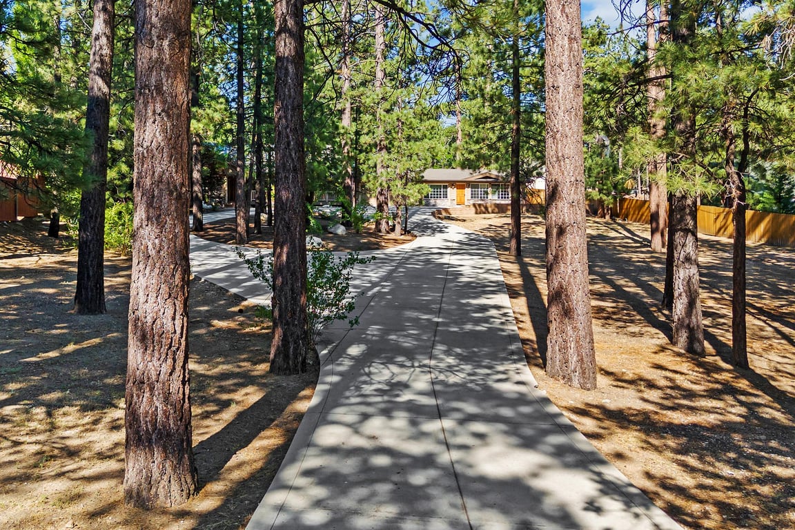 Cabin Image 64