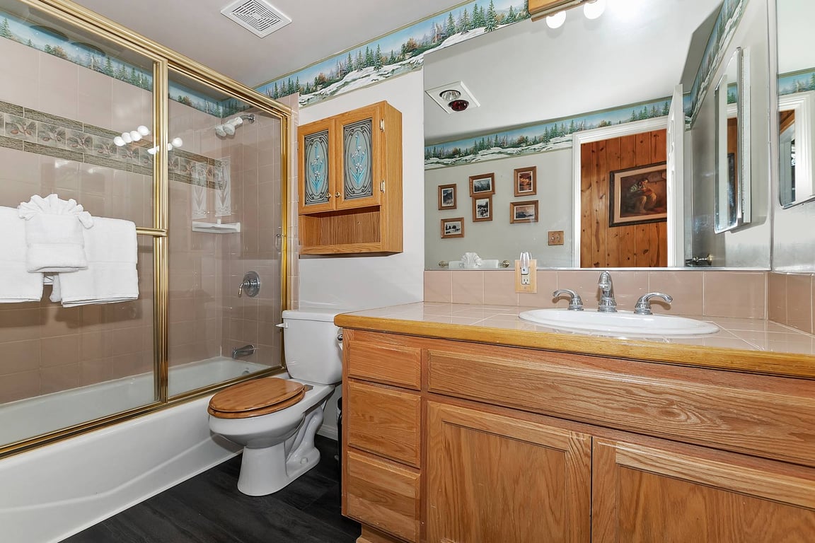 Cabin Image 19