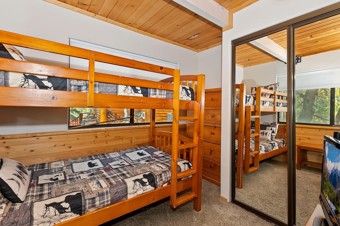 Cabin Image 21