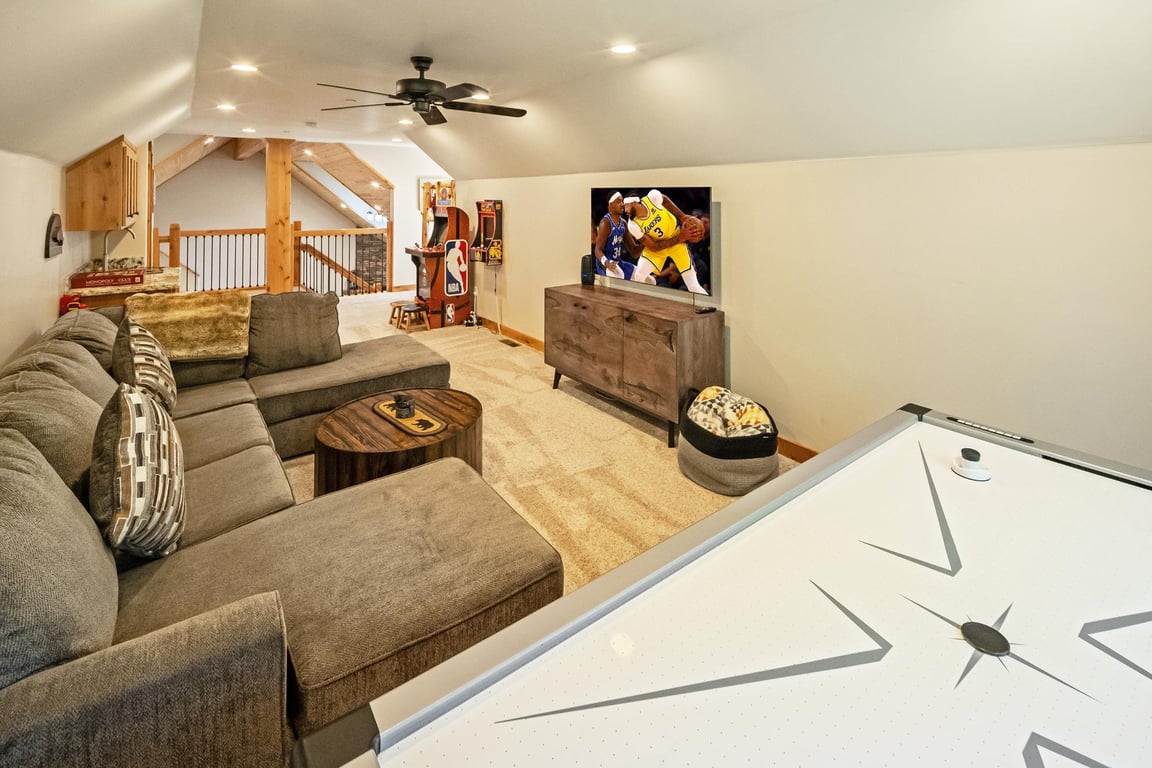 Big Bear Cabin - NorthernEscape - 0004