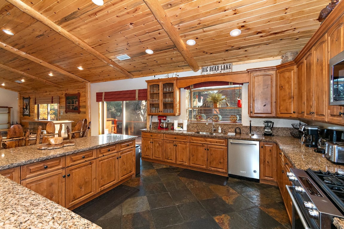 Cabin Image 16