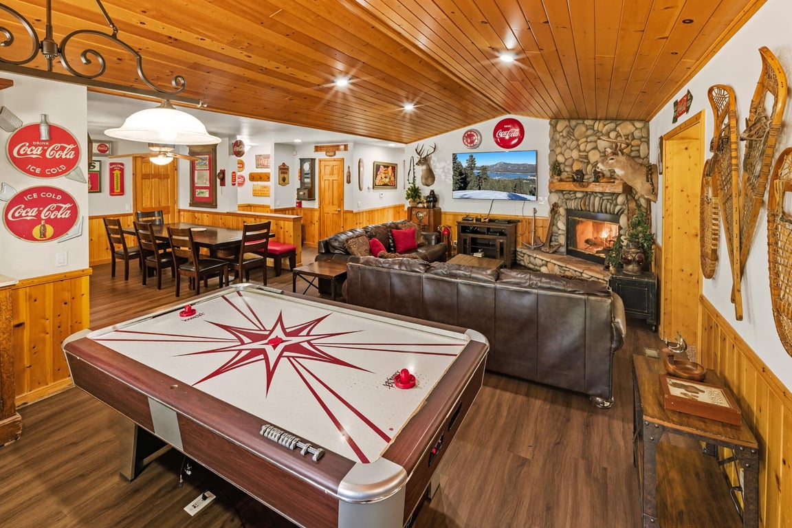 Cabin Image 12