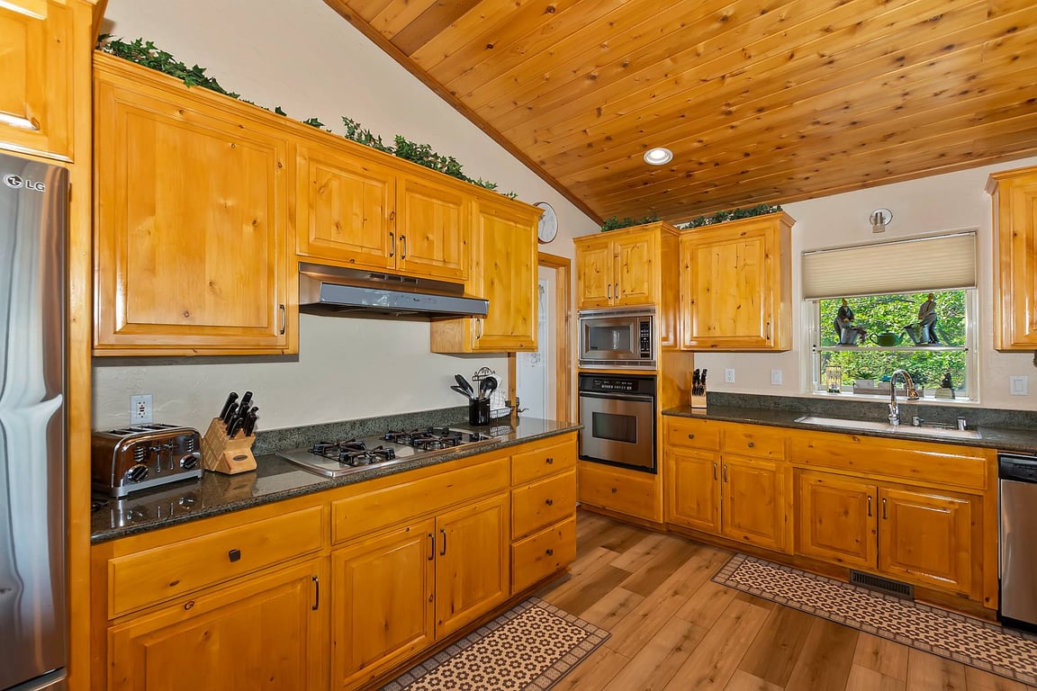 Cabin Image 11