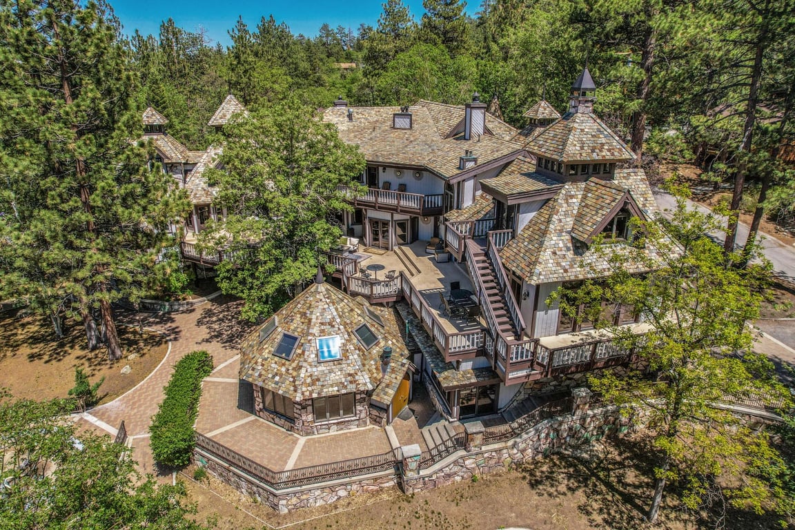 Cabin Image 4