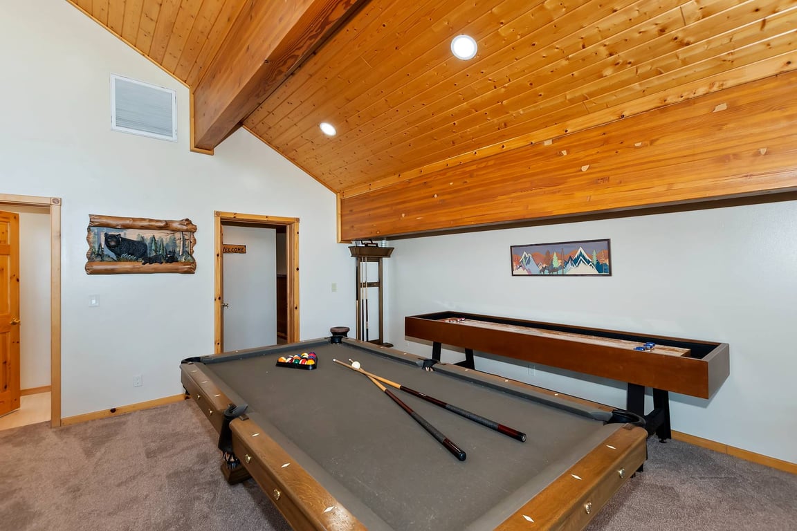 Cabin Image 16
