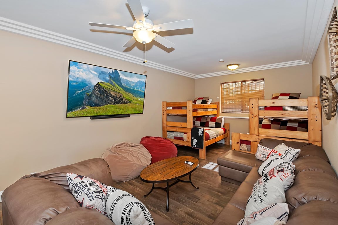 Cabin Image 37