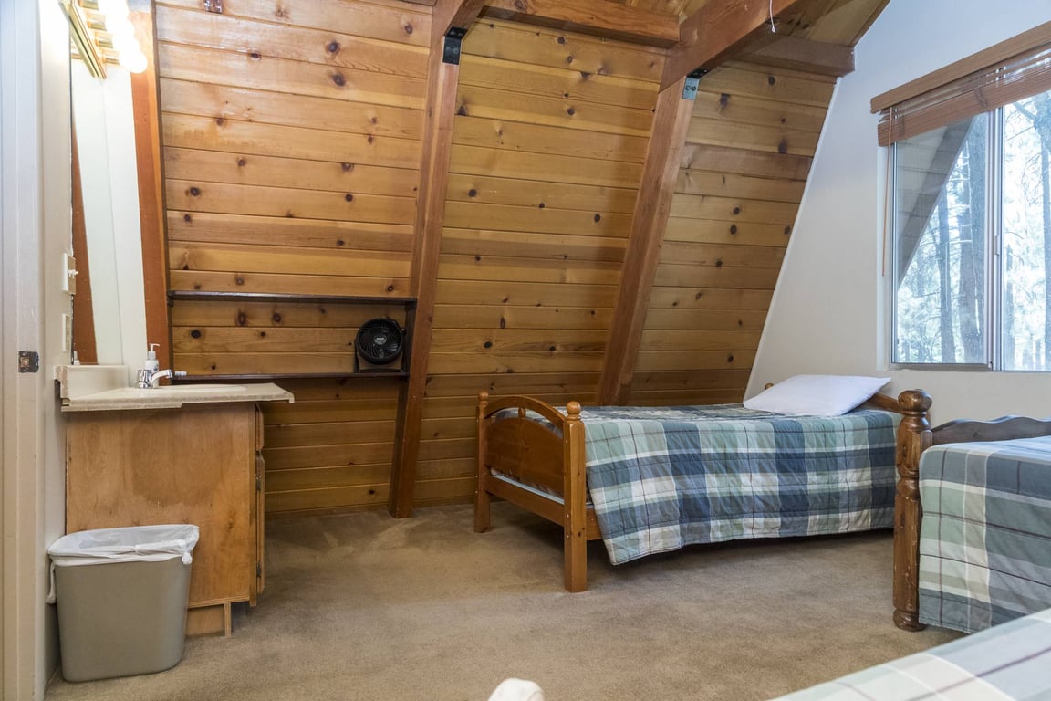 Cabin Image 15