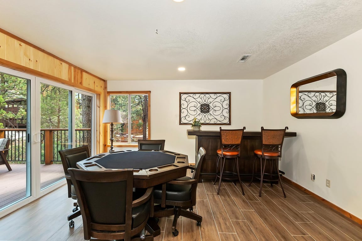 Cabin Image 16