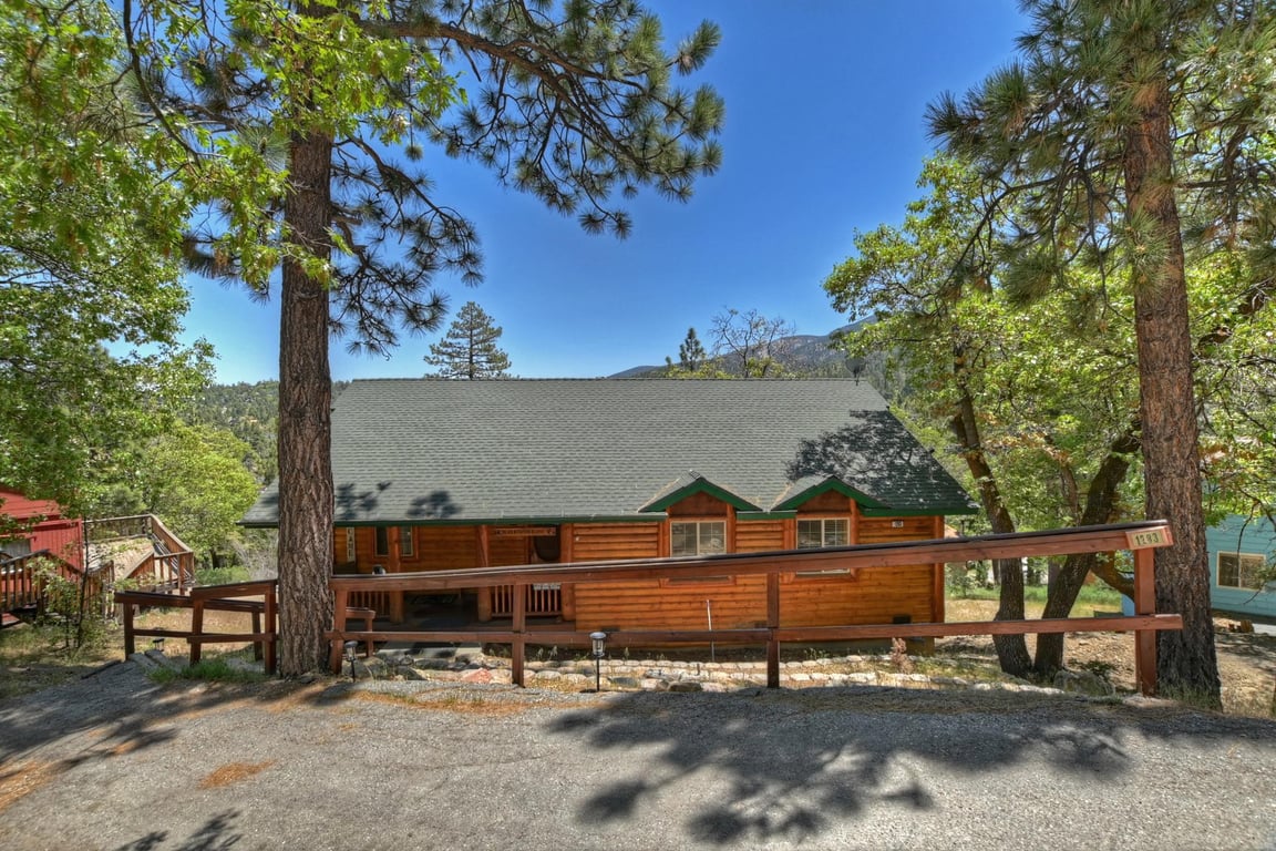 Cabin Image 39